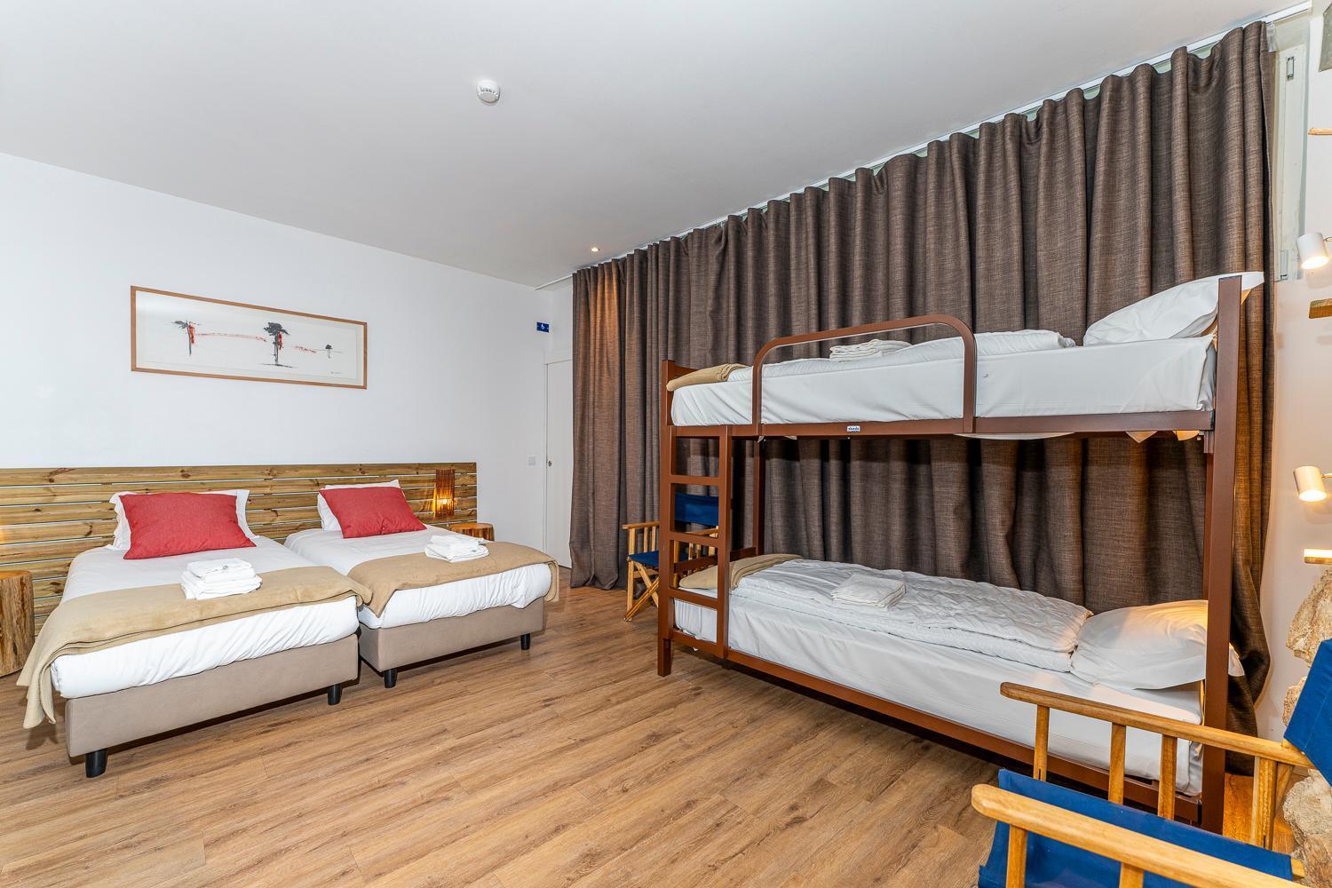 Ola Vida - Hostel กามีนญา ภายนอก รูปภาพ